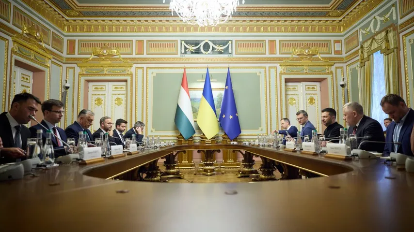 Budapest : Nous devons nous protéger des attaques de Kiev et de l'UE