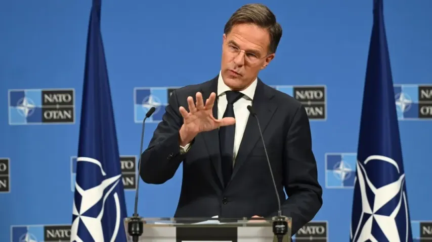 La Russie 'se prépare à un affrontement de longue durée', dit le chef de l'OTAN