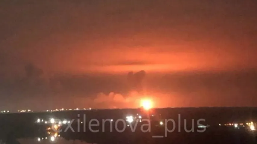 Les Ukrainiens attaquent un port et une raffinerie russe