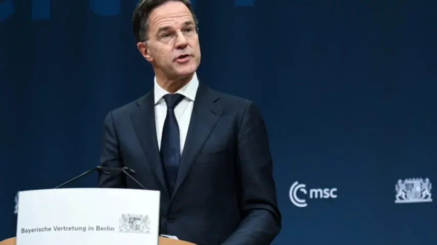 Nous sommes la prochaine cible russe", avertit le chef de l'OTAN: Stopper la guerre avant son début