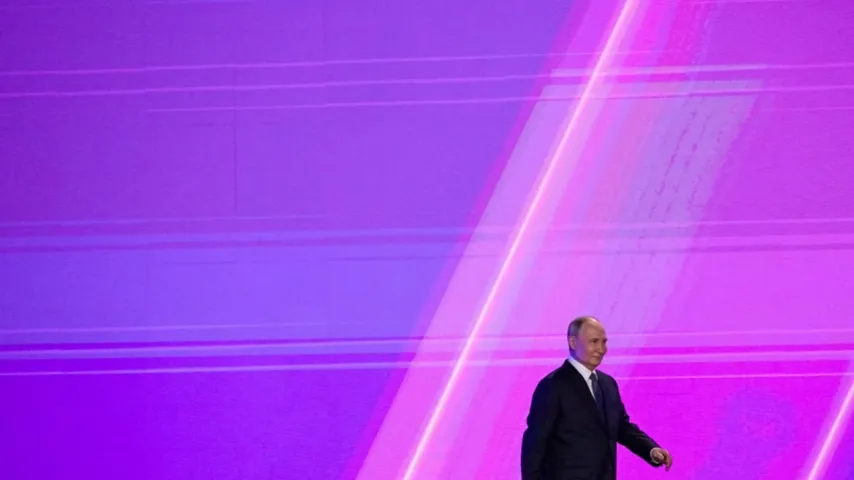 Poutine révèle pourquoi la rencontre avec l'envoyé et le gendre de Trump a duré plus que prévu