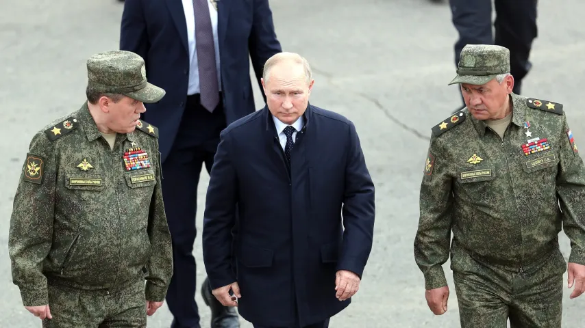 Russie: étrangers sous contrat militaire — Poutine signe un décret, cherche recrues mondiales