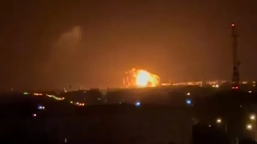 Sites pétroliers russes attaqués, drones ukrainiens frappent dépôt et raffinerie