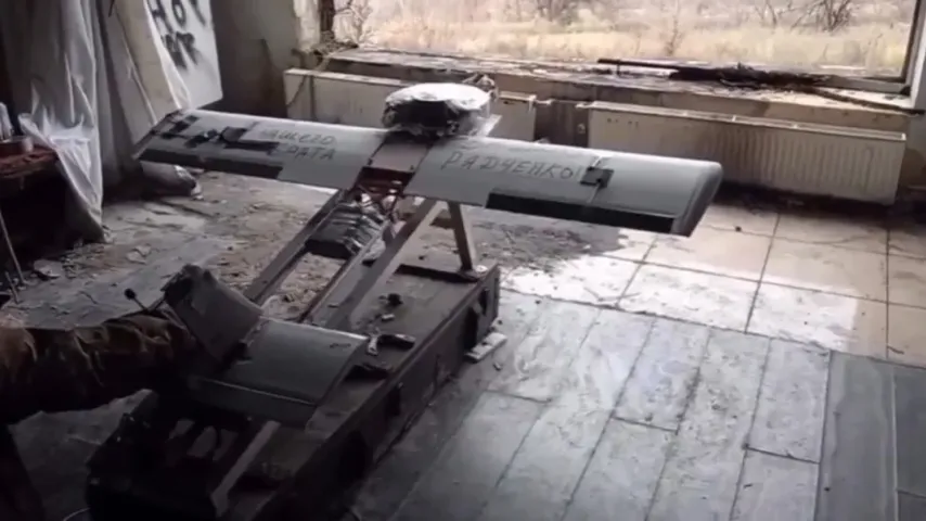 Une mine a explosé sur des Russes dans un appartement abandonné lors d'une attaque par drone