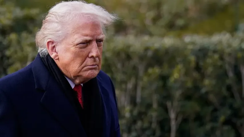 L'Europe doit se concentrer sur l'Ukraine, pas le Groenland, dit Trump; il menace de tarifs