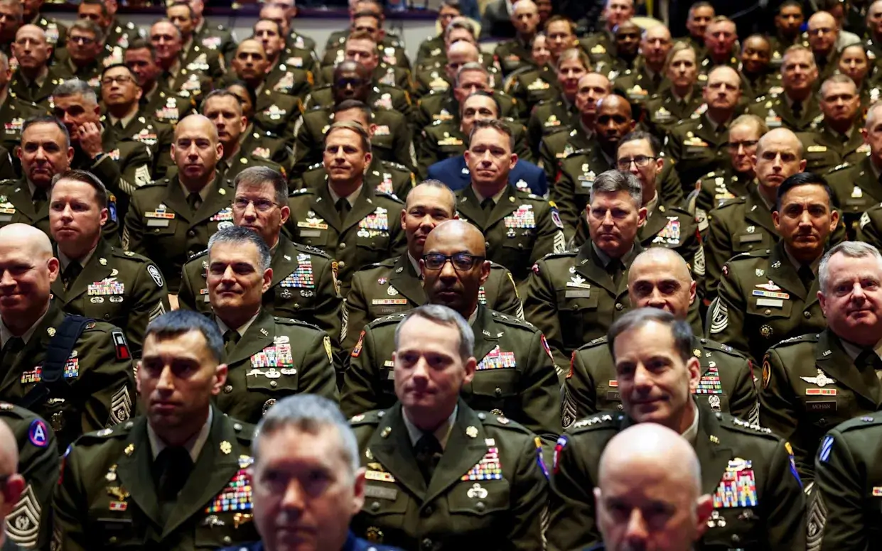 Trump pèse les généraux/«Les gros n'ont pas leur place ici», réforme de l'armée