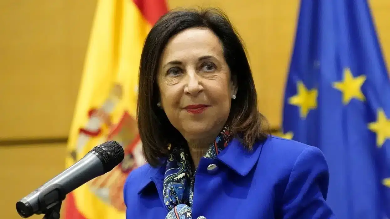 L'avion de la ministre espagnole de la Défense subit une panne GPS près de l'enclave russe