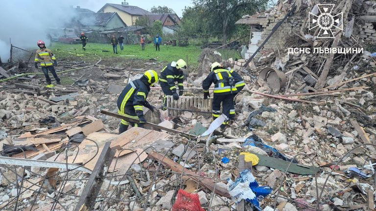 Ukraine: cinq tués par la Russie. Irritée par les USA, Moscou lance 50 missiles et 500 drones