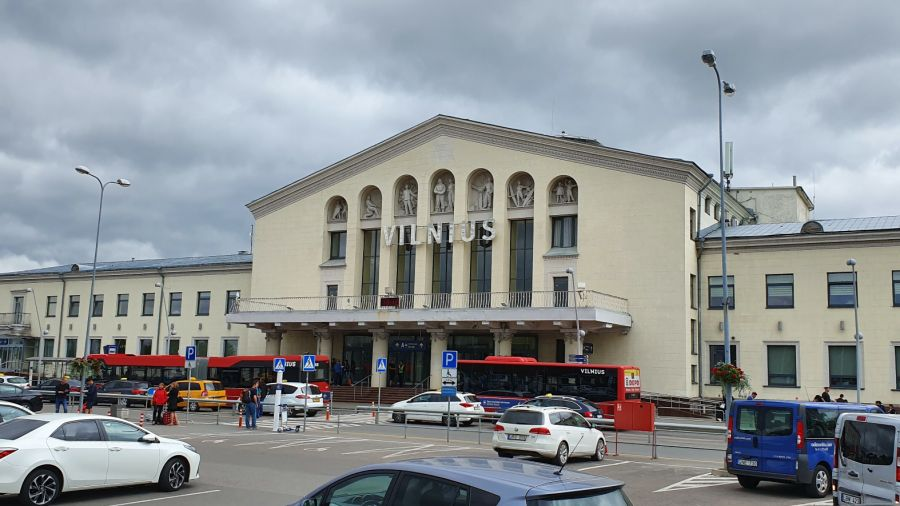 Après les drones, les ballons… L’aéroport de Vilnius rouvre, chaos pendant plusieurs heures