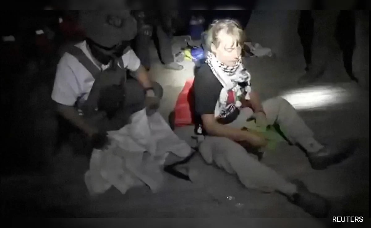 Dans une cellule infestée de puces, sans nourriture / Israël accusé d'avoir arrêté Greta Thunberg