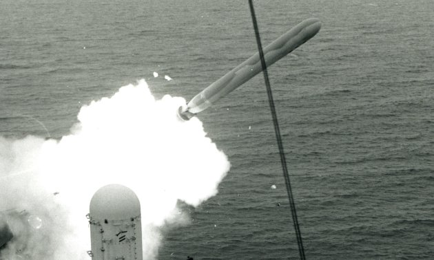 Il bat Trump, Poutine au Tomahawk / L’arme effrayante qui &#8216;terrorise' le Kremlin