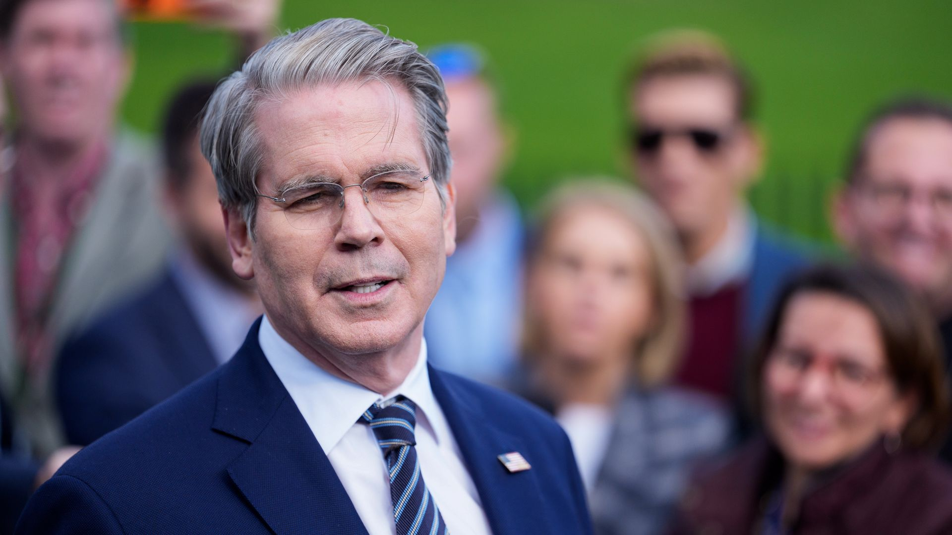 Bessent : Accord-cadre USA-Chine sur métaux rares et menace de Trump avec des tarifs