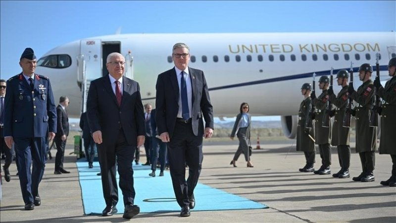 Starmer “transmet” le message d'Erdogan / Là où sont fabriqués les Eurofighter…