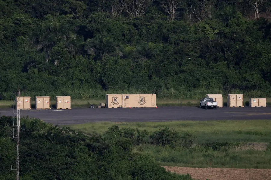 Colis suspect sur la base américaine : abrite l'Air Force One, plusieurs malades