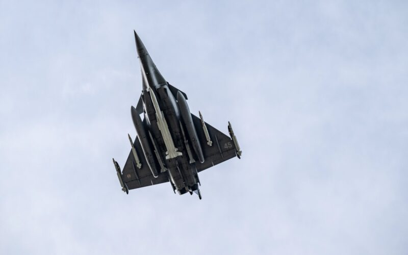 La France teste un missile nucléaire / Une alliée de l'OTAN modernise son arsenal