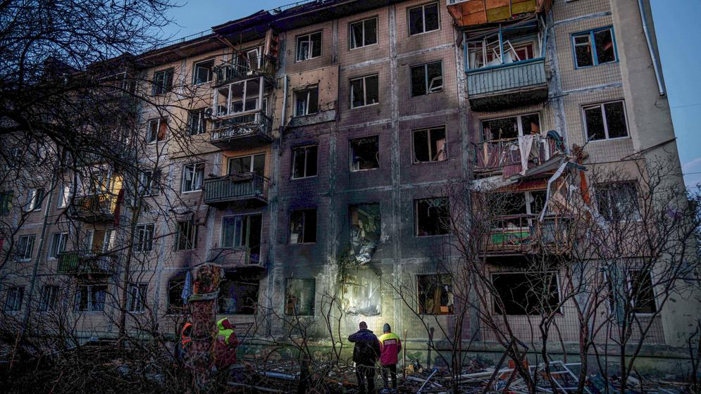 Massive attaque sur Kiev : centaines de roquettes et drones ont frappé la capitale la nuit